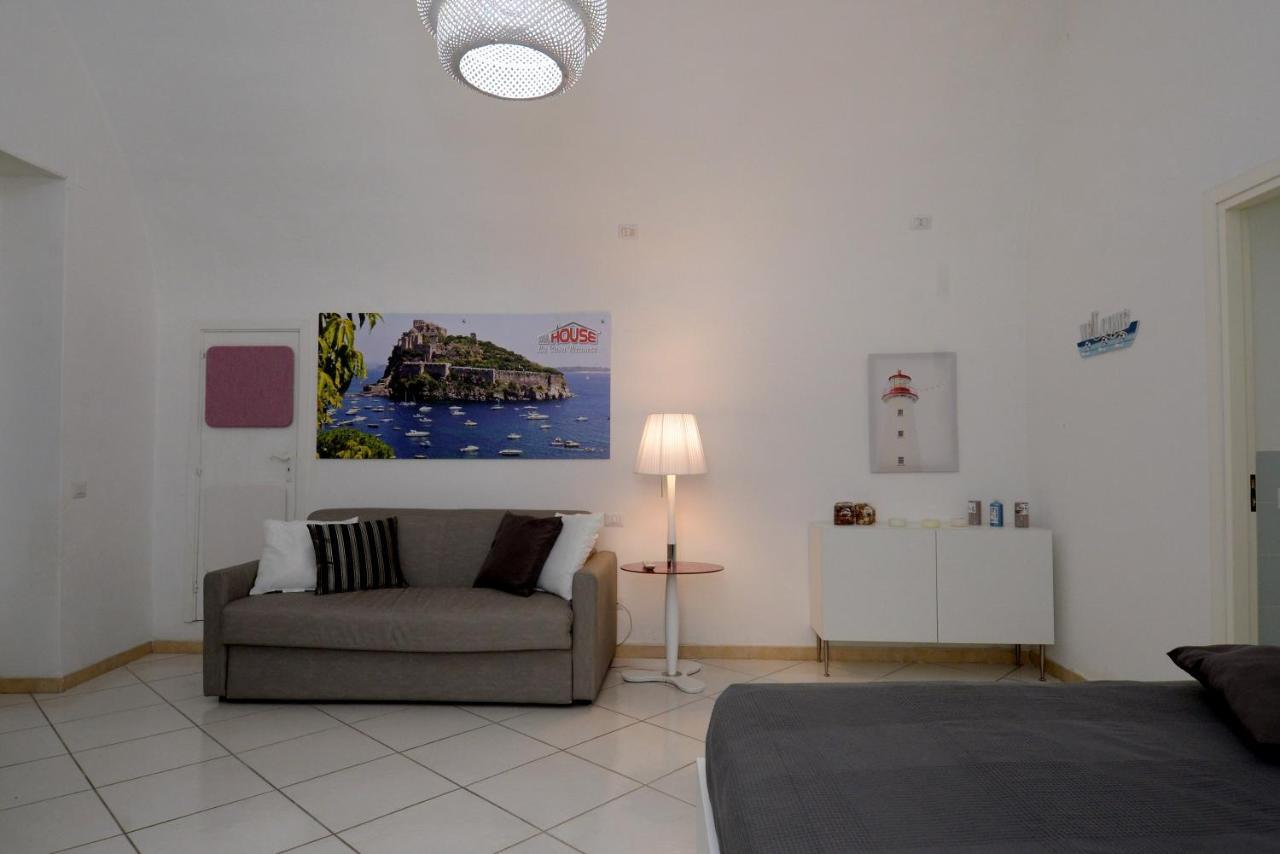 דירות Sea House איסקיה מראה חיצוני תמונה